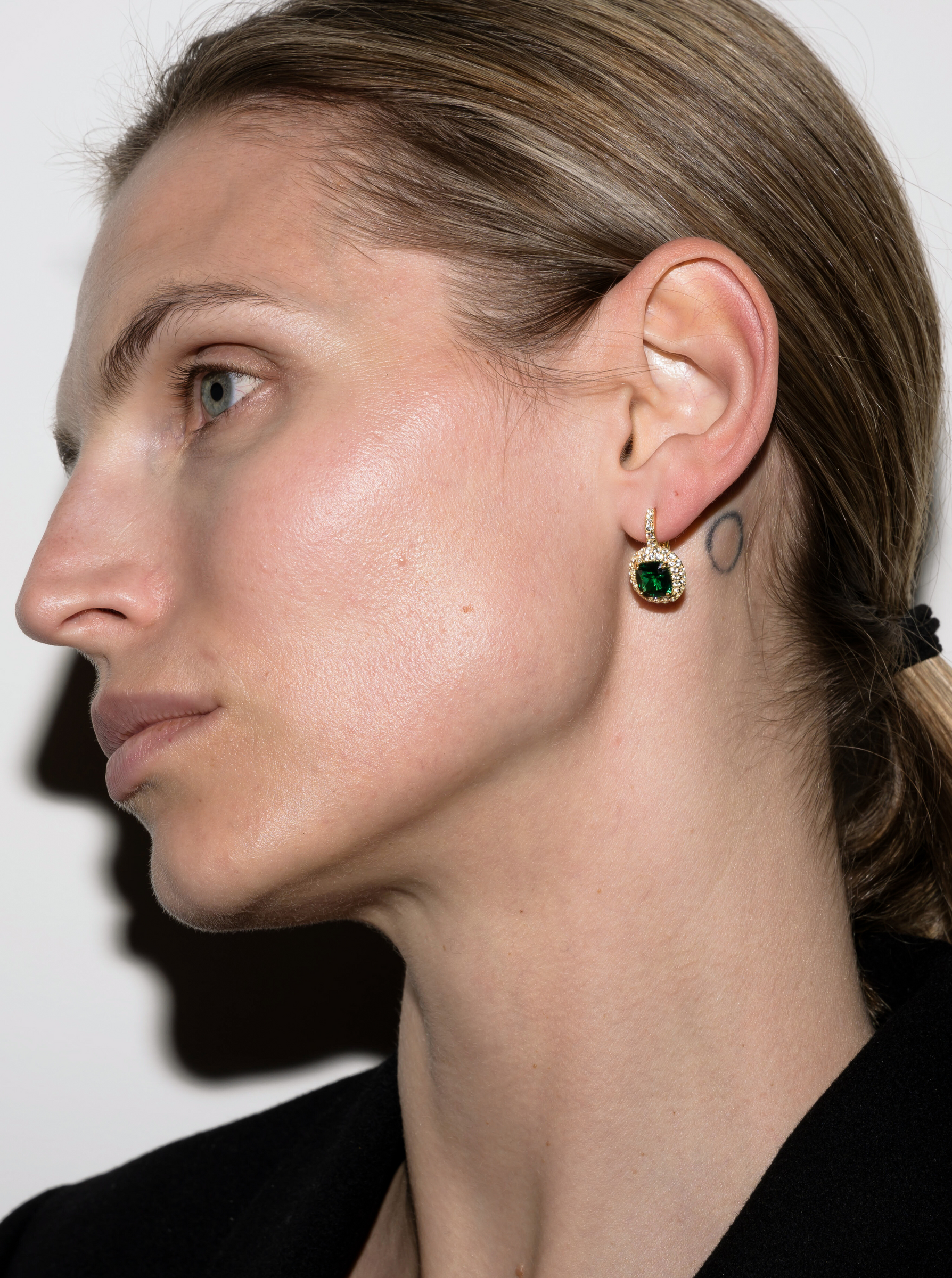 MOREAU EARRINGS IN NANO EMERALD