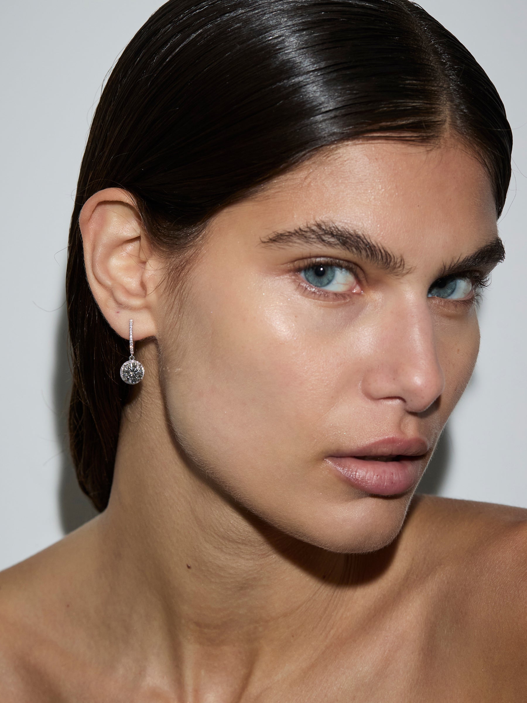 14K BRONWYN ROUND-CUT EARRINGS IN LAB DIAMOND, 14K WHITE GOLD