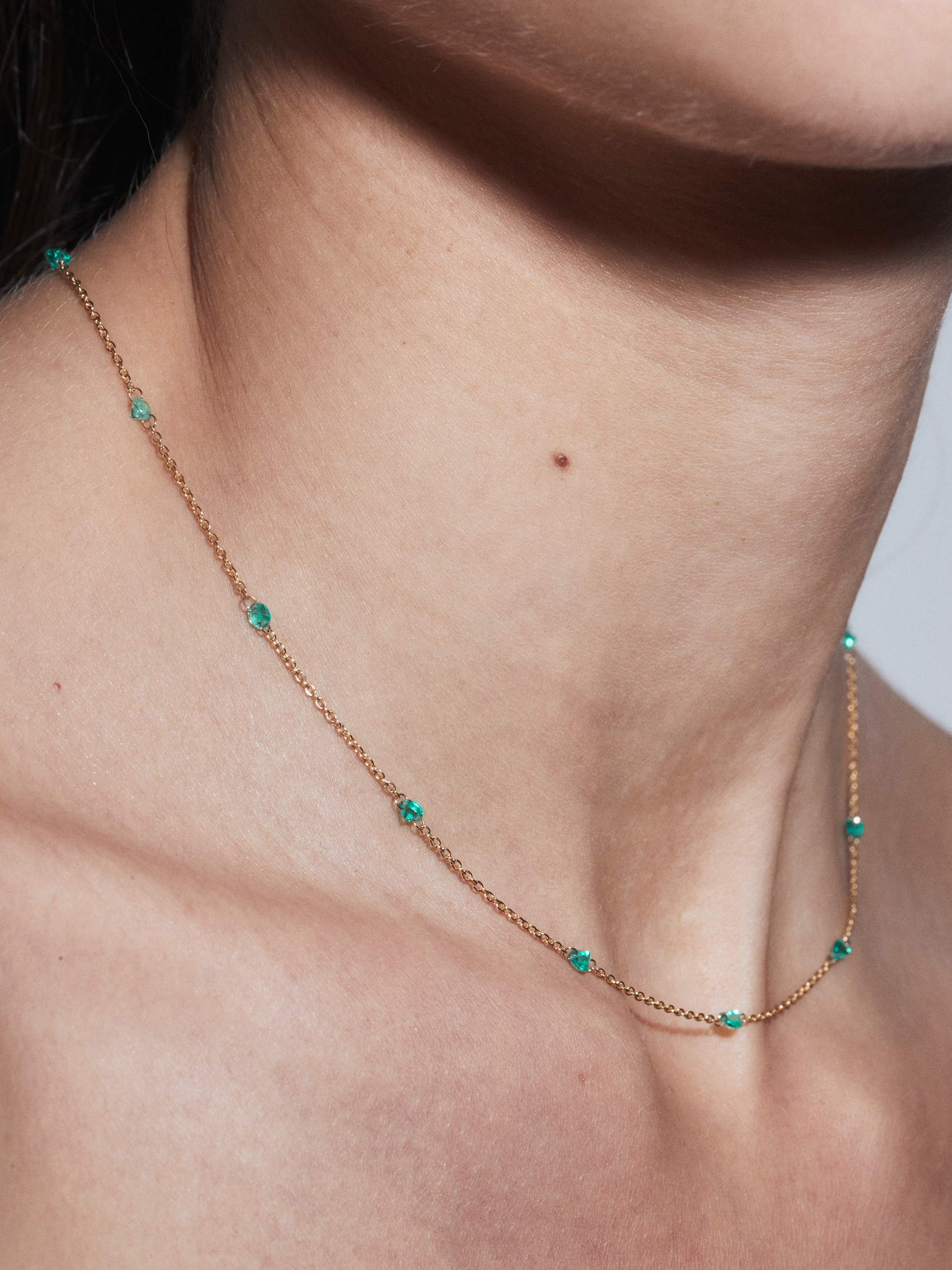 14K ROUND-CUT FLOATING NECKLACE IN 3.5MM LAB EMERALD, 14K YELLOW GOLD