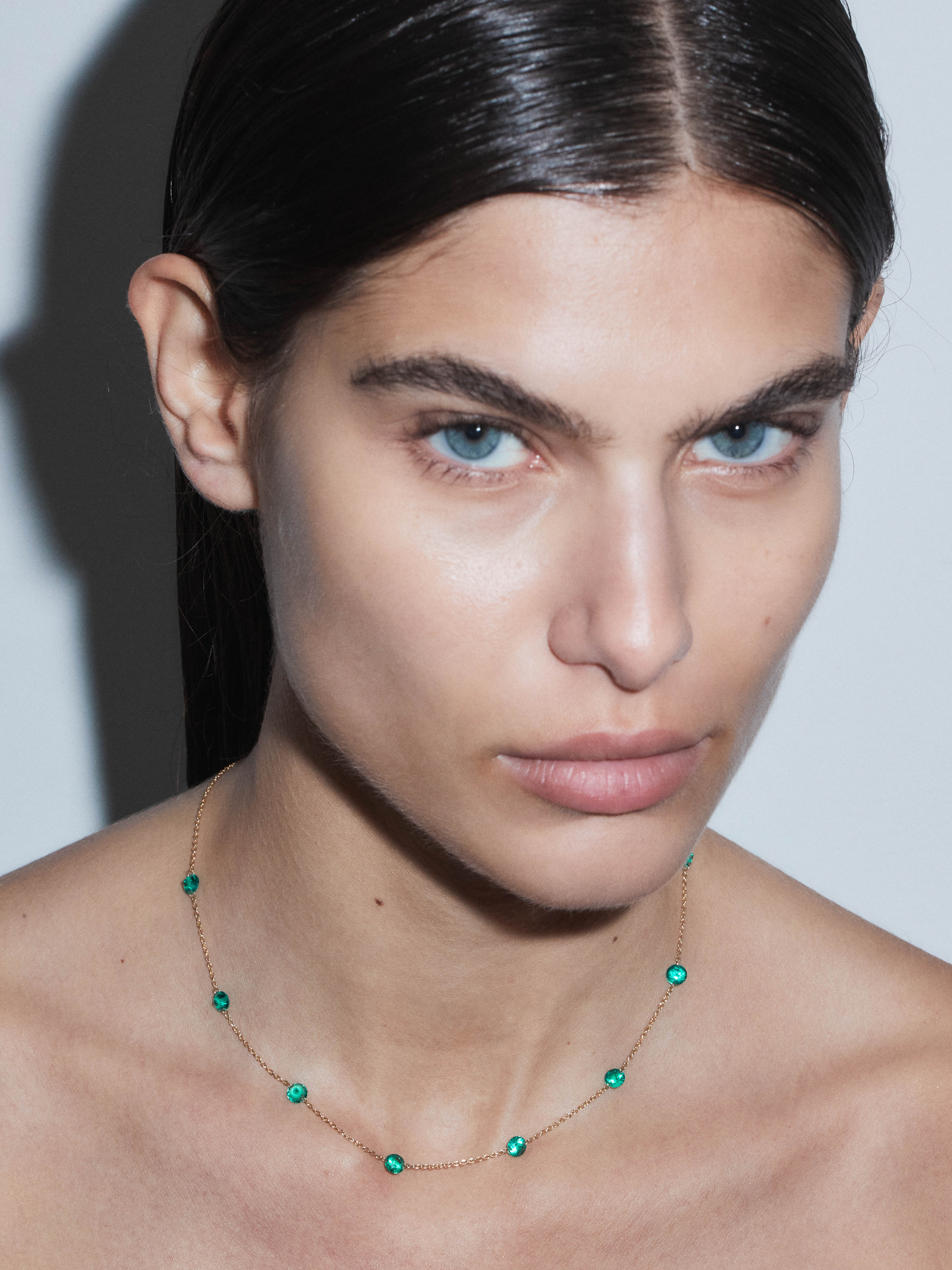 14K ROUND-CUT FLOATING NECKLACE IN 5MM LAB EMERALD, 14K YELLOW GOLD