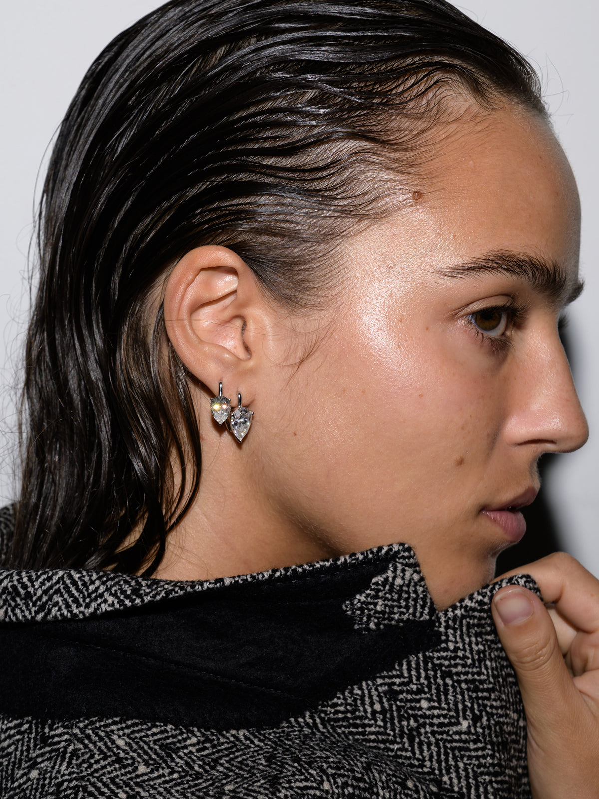 PORTER PEAR-CUT EARRINGS IN MOISSANITE
