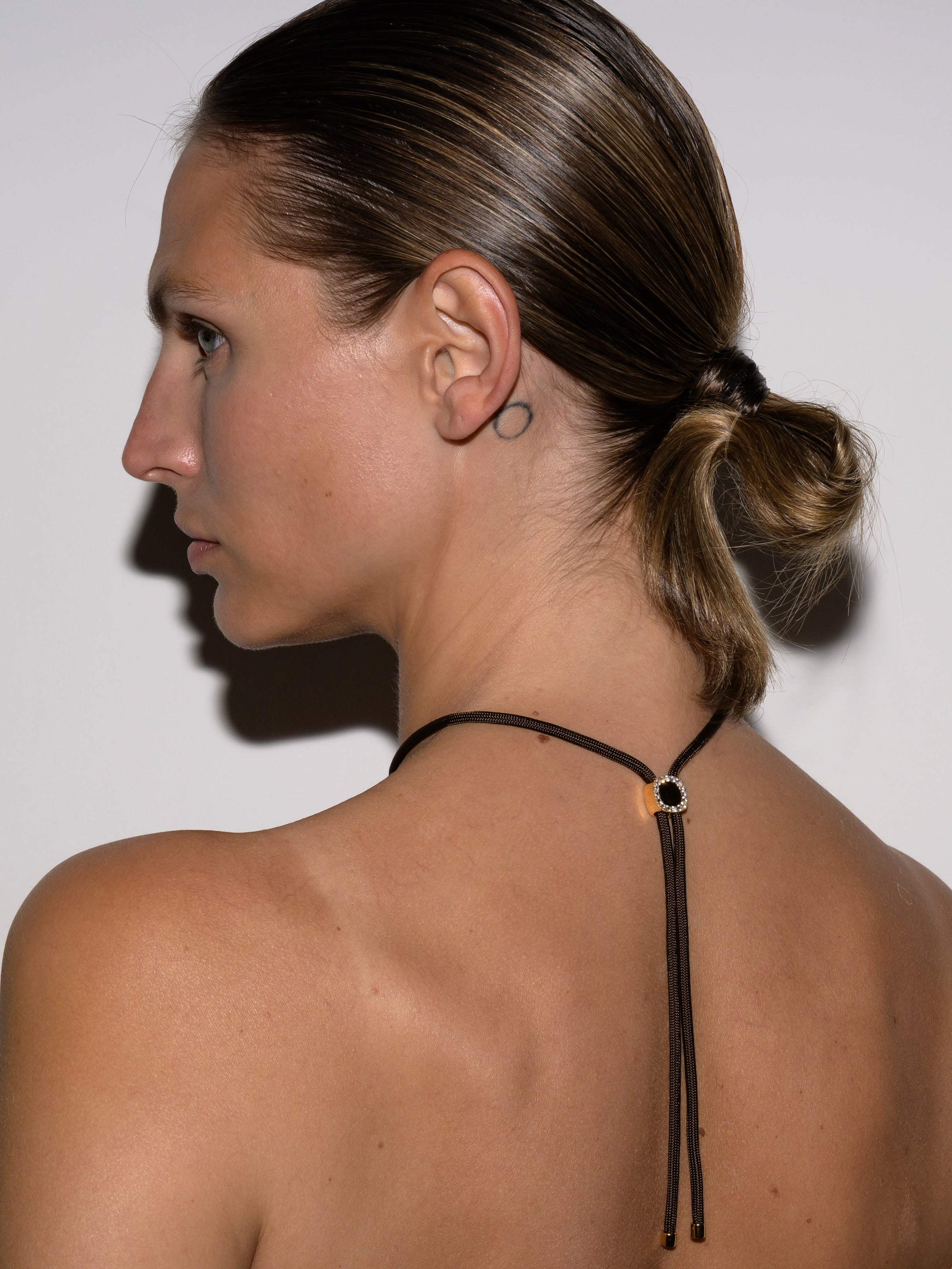 YVES LAB WHITE SAPPHIRE PARACORD NECKLACE, ESPRESSO – Dorsey