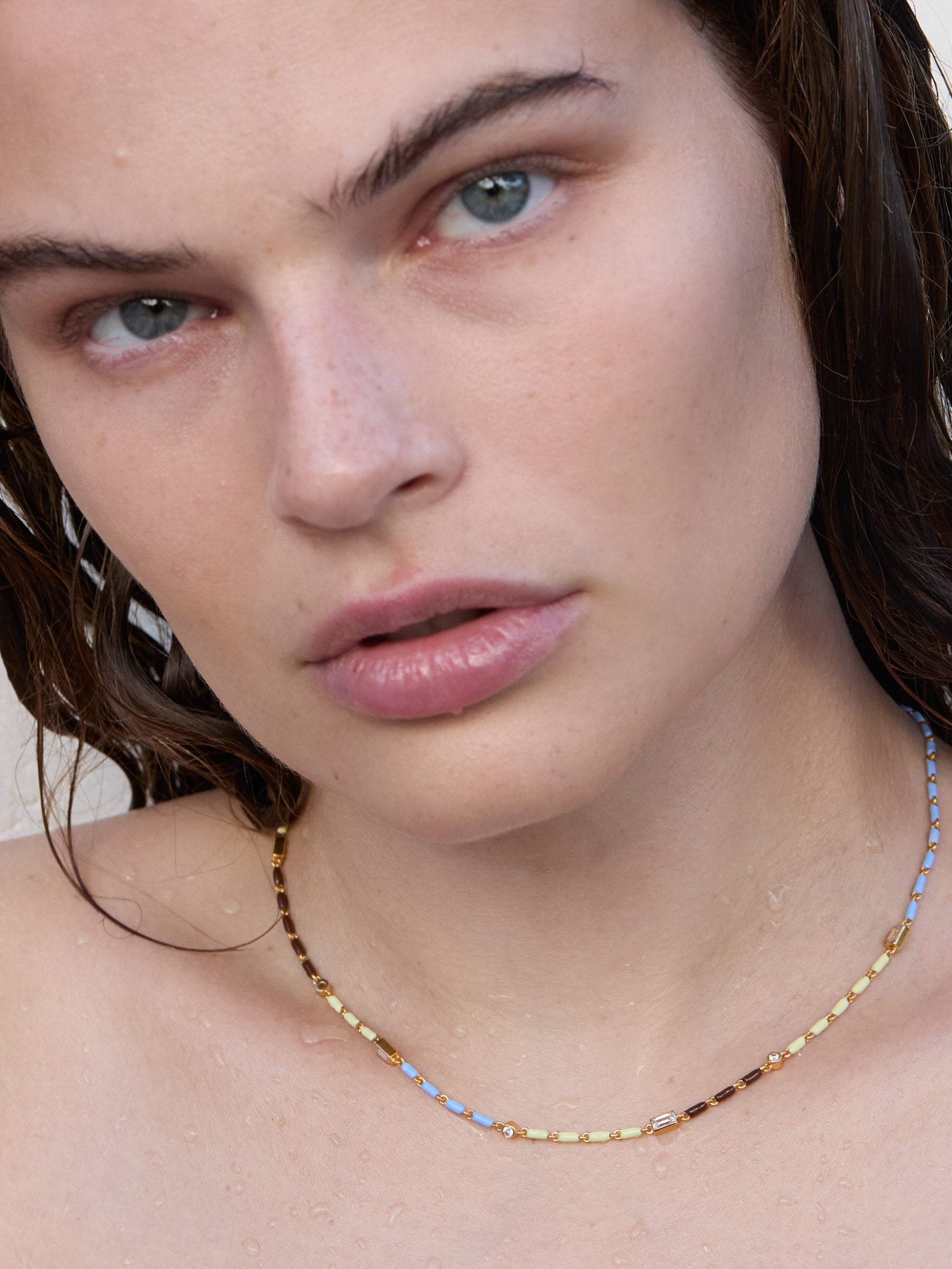 ENAMEL MOISSANITE NECKLACE IN LUNE, 18K GOLD VERMEIL