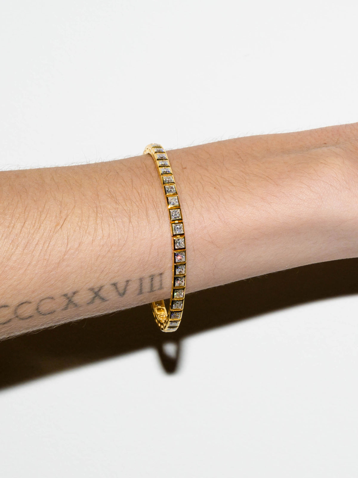 AXELLE BEZEL RIVIÈRE BRACELET IN MOISSANITE