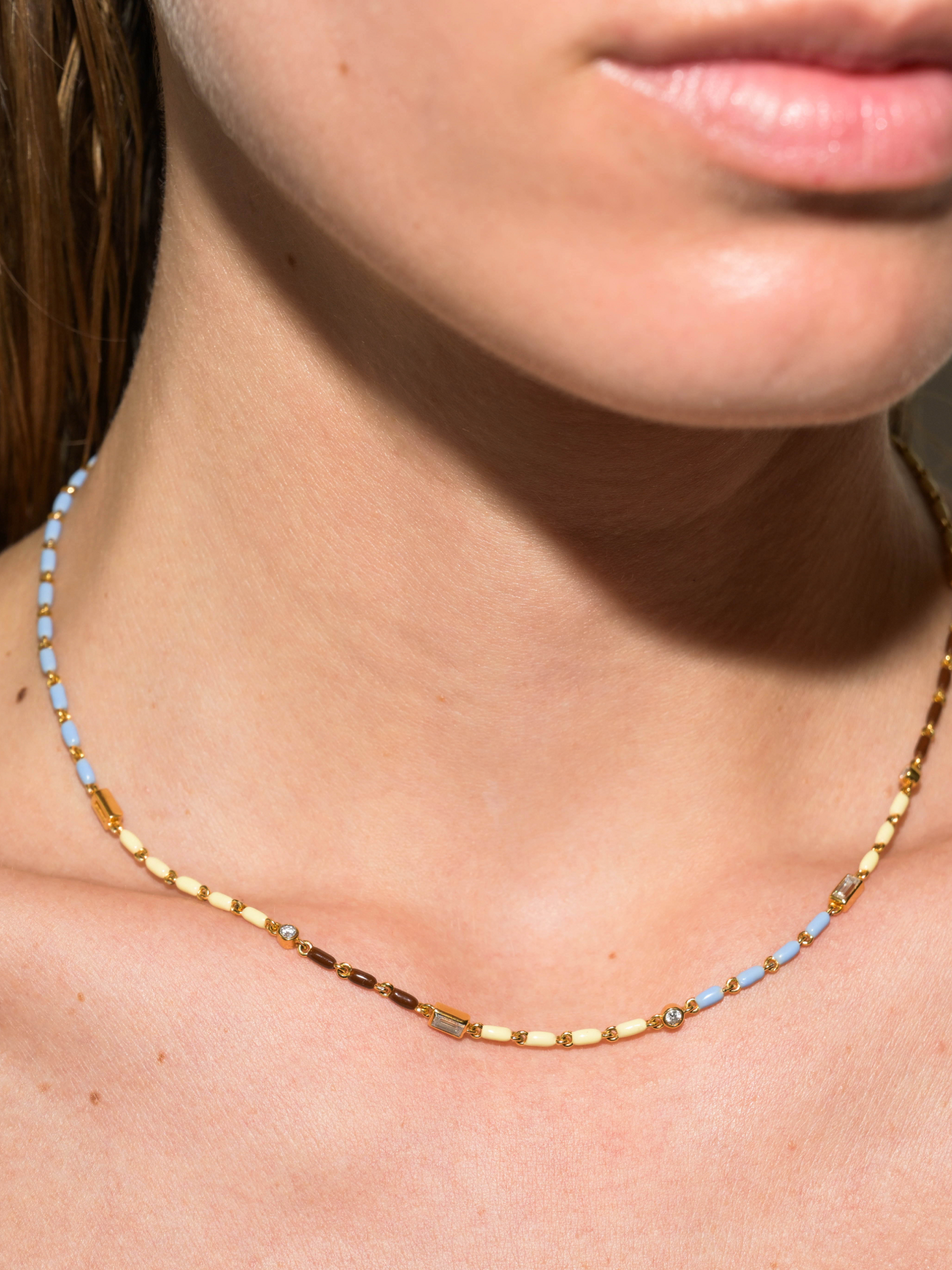 ENAMEL MOISSANITE NECKLACE IN LUNE, 18K GOLD VERMEIL