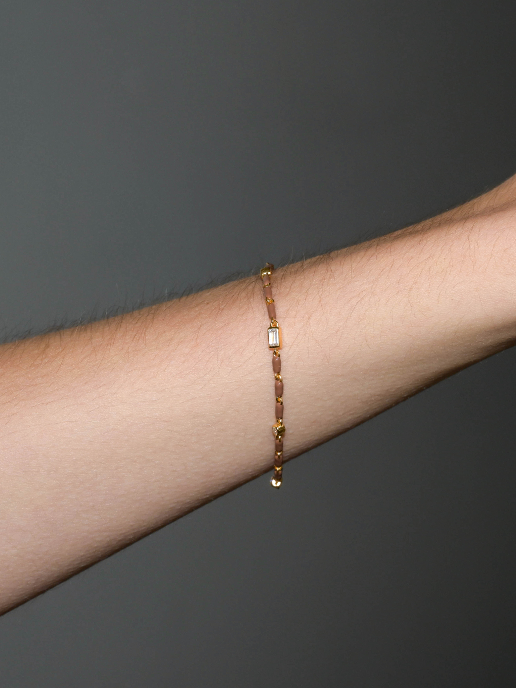 ENAMEL MOISSANITE BRACELET IN NOISETTE, 18K GOLD VERMEIL