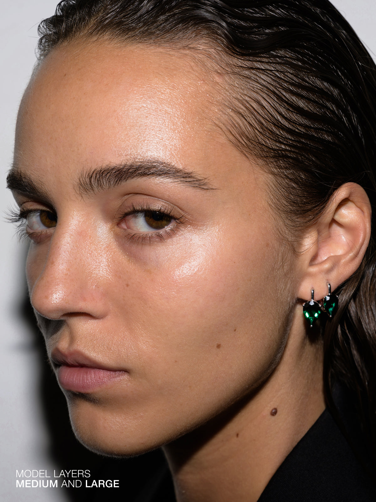 PORTER PEAR-CUT EARRINGS IN LAB EMERALD