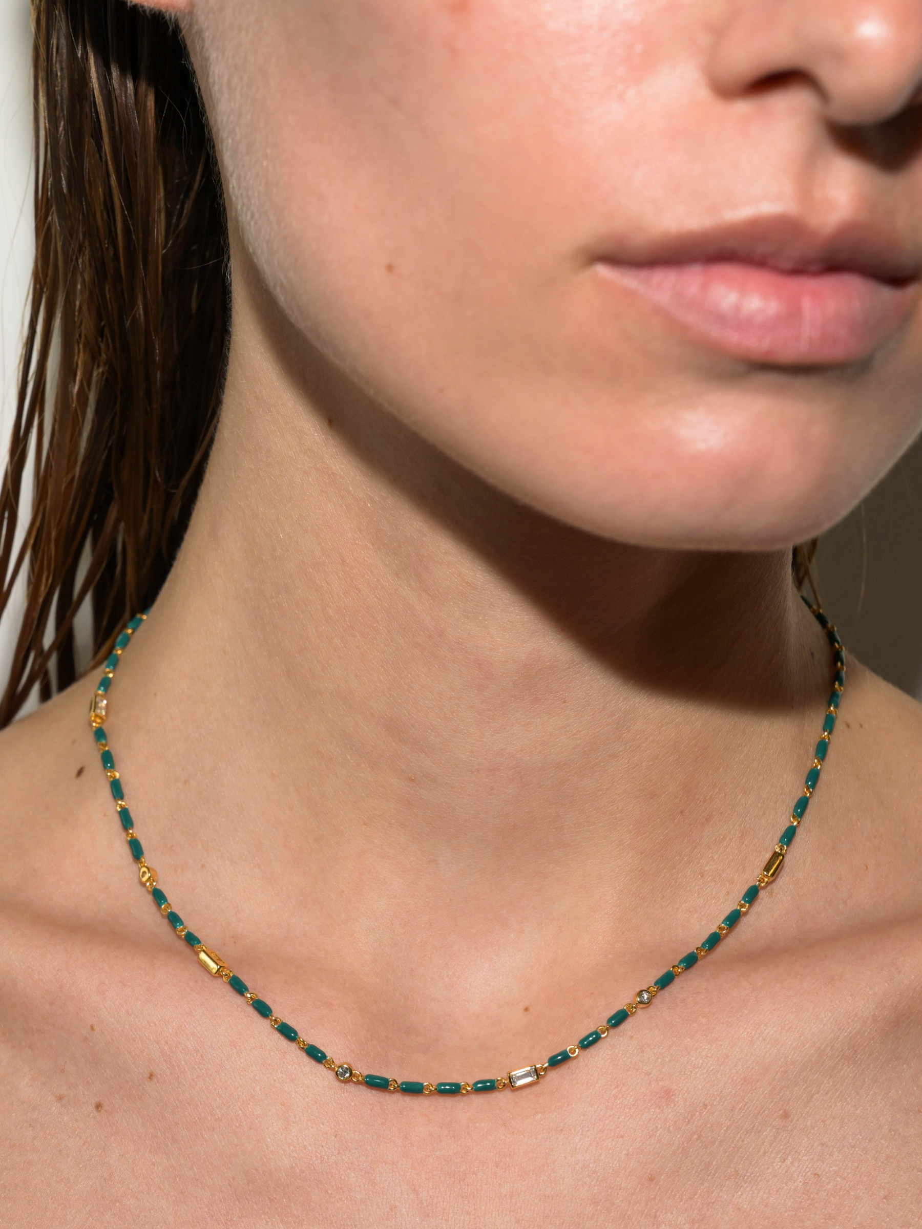 ENAMEL MOISSANITE NECKLACE IN SARCELLE, 18K GOLD VERMEIL