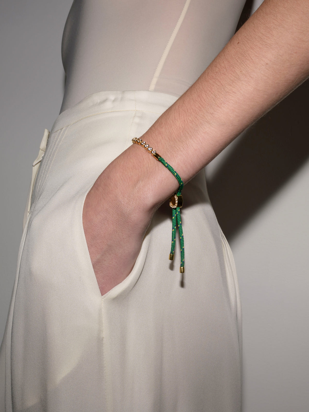 JAMES BEZEL VERT PARACORD BRACELET, SILVER
