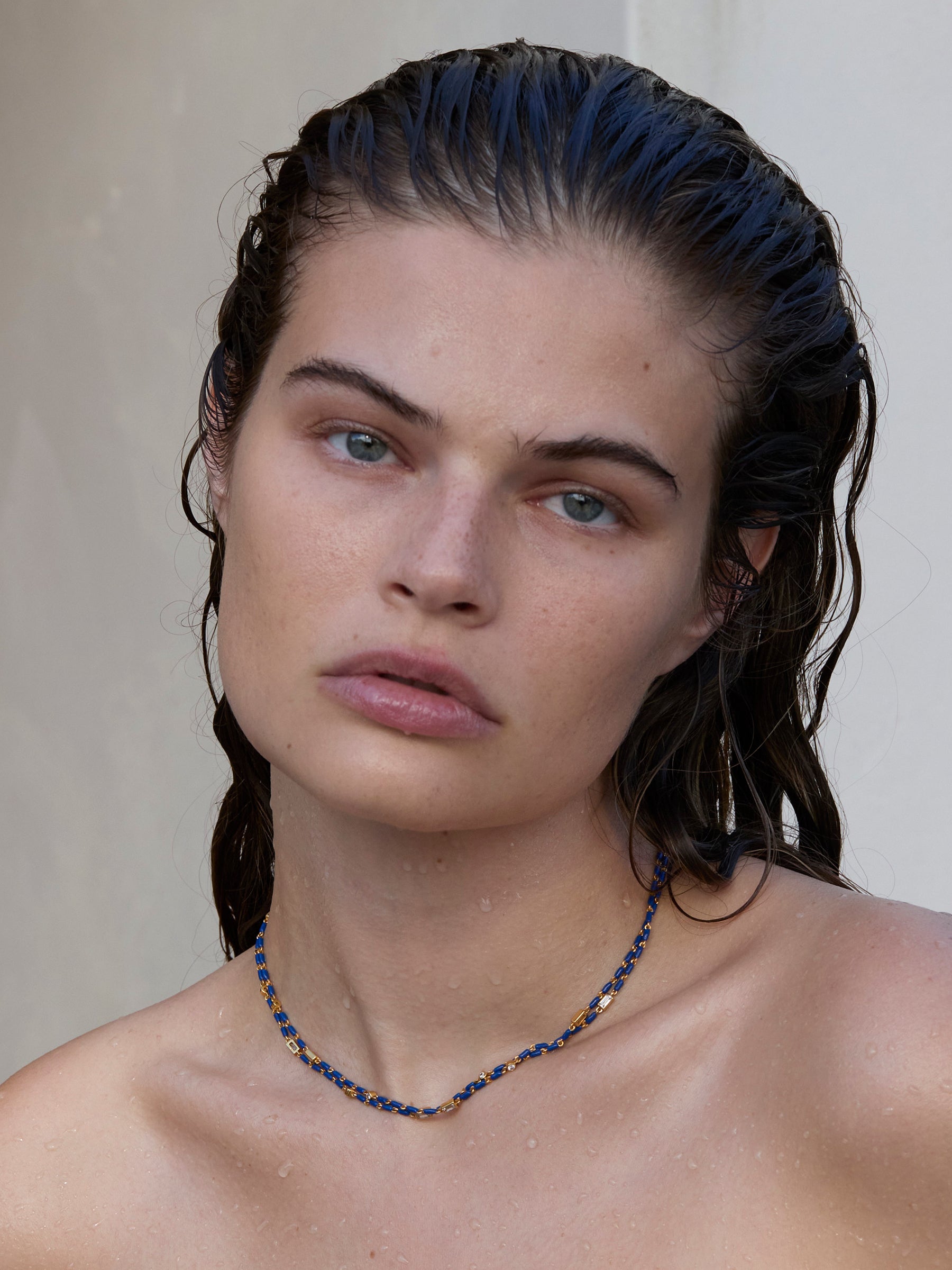 ENAMEL MOISSANITE NECKLACE IN MER, 18K GOLD VERMEIL